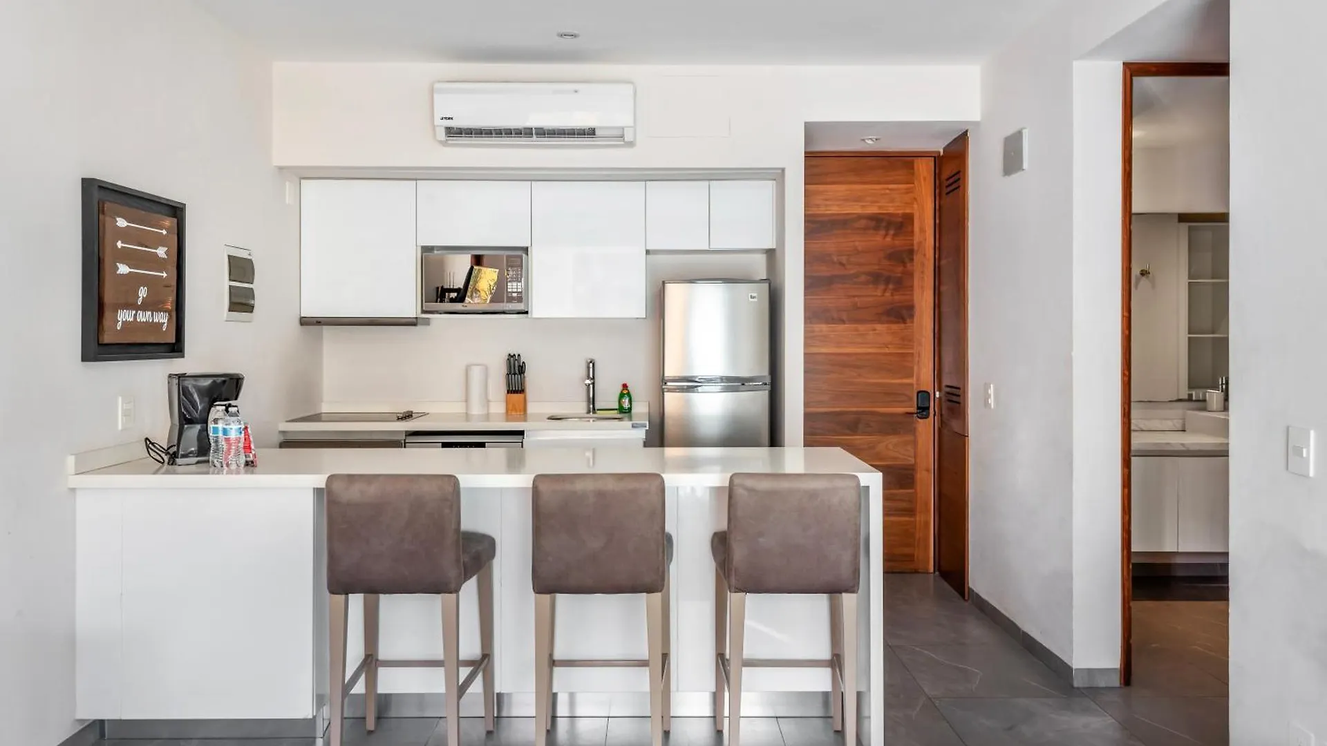 Luxury Condo 2 Hab Cocina Ac Gym Pool Cine Playa del Carmen