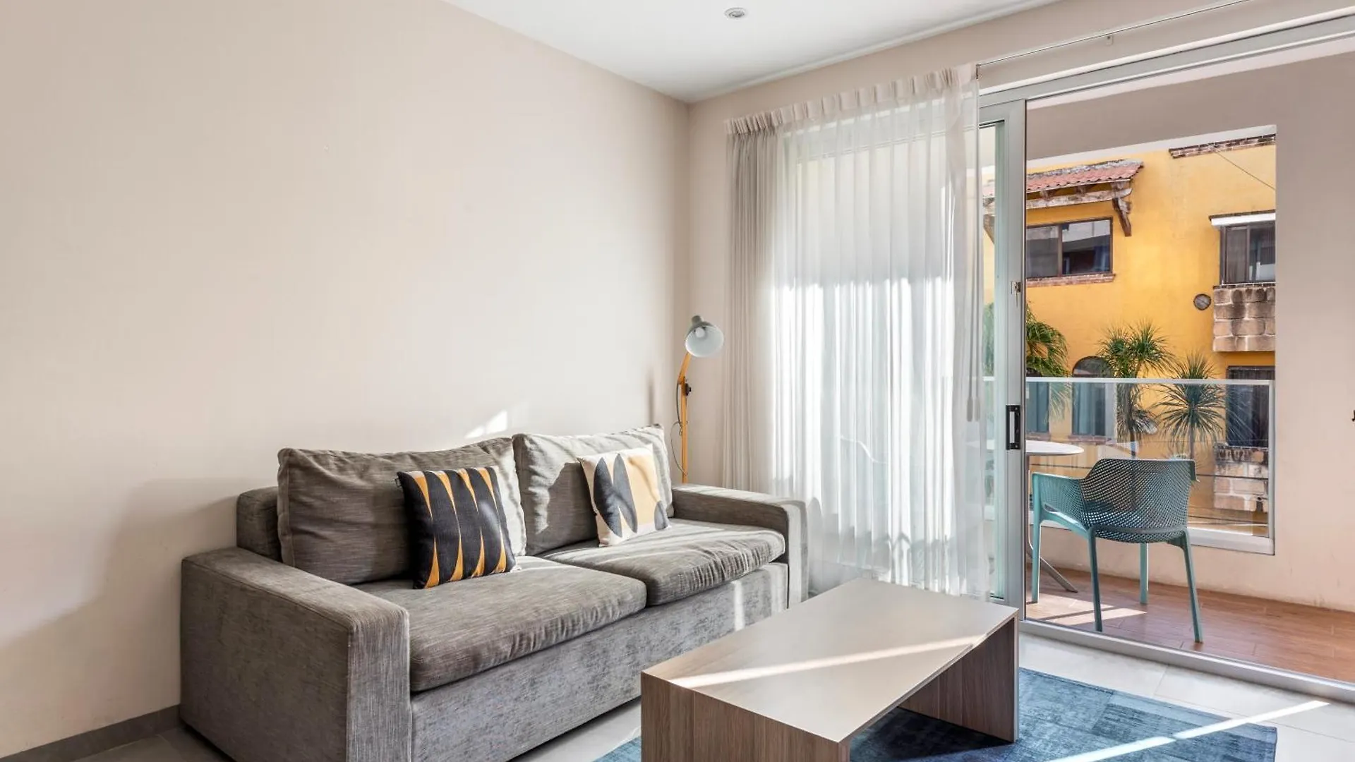 Luxury Condo 2 Hab Cocina Ac Gym Pool Cine Playa del Carmen Apartment